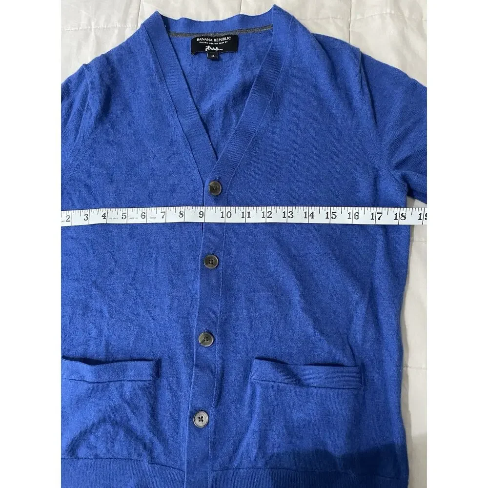 Banana Republic 100% Merino Wool V-Neck Cardigan Sweater Size Medium Royal Blue